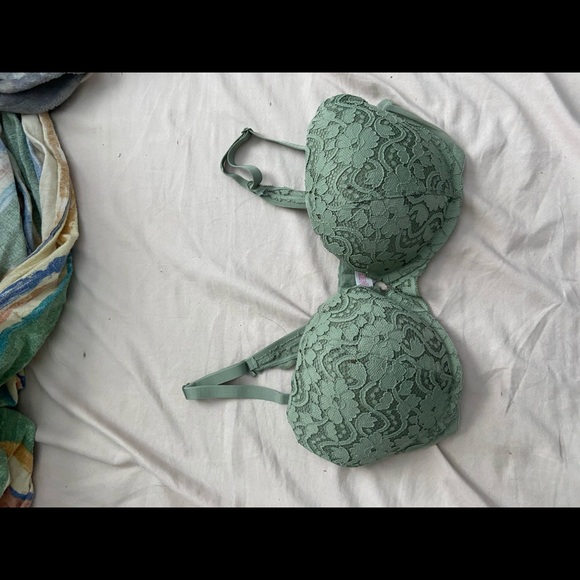 Size 36C bra - Picture 2 of 2